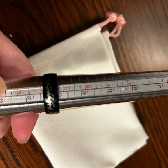 Etched Elven Ring Men’s Band Size 11 1/2 - Picture 4 of 4